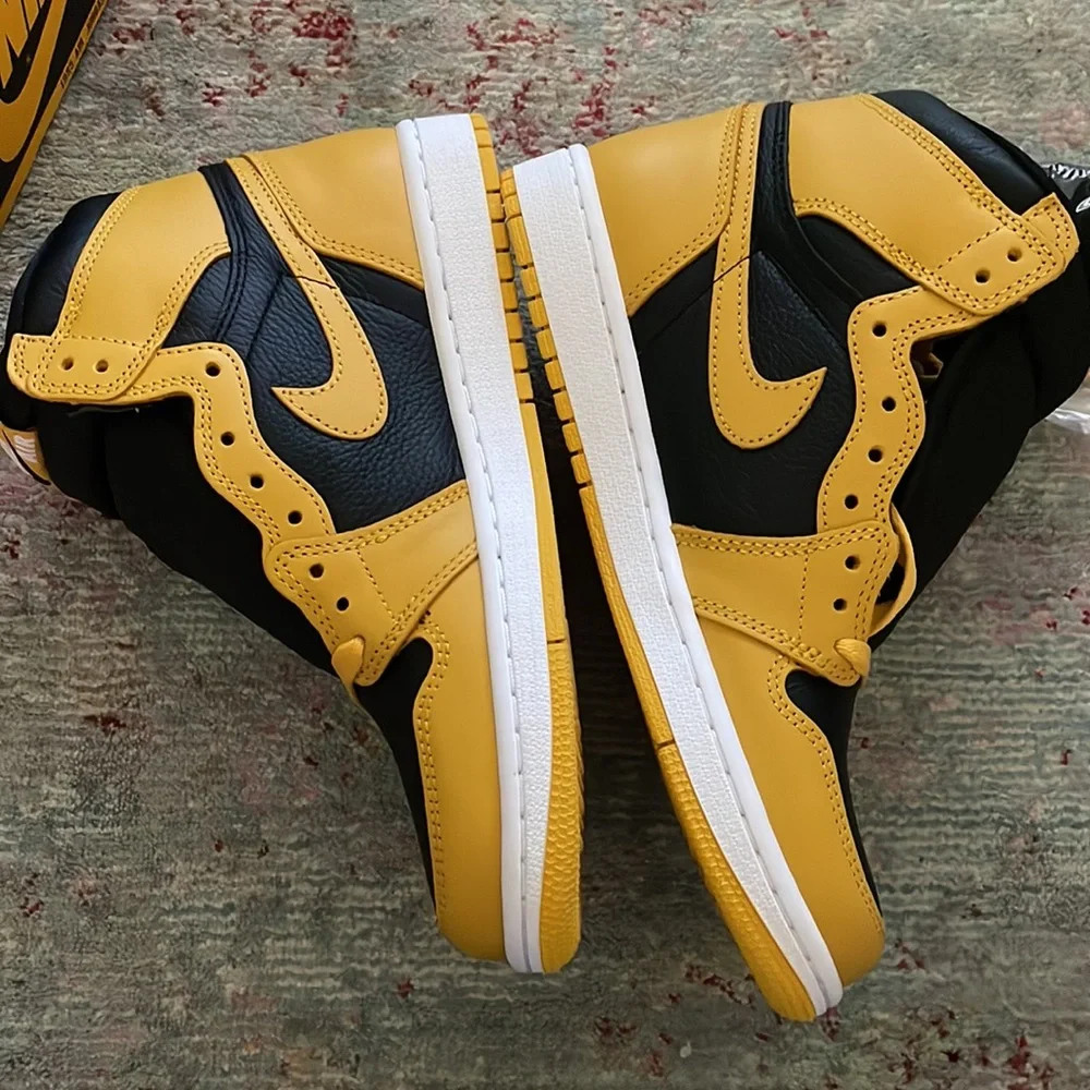 NWB Nike Air Jordan 1 Retro High OG - Pollens - Picture 3 of 8